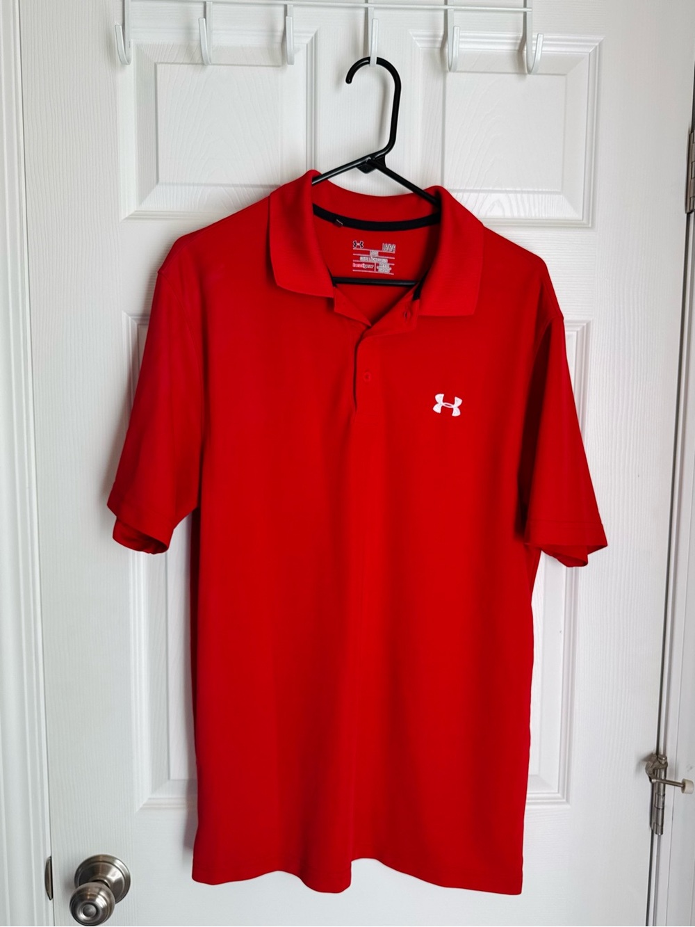 Men’s Under Armor Polo ♥️